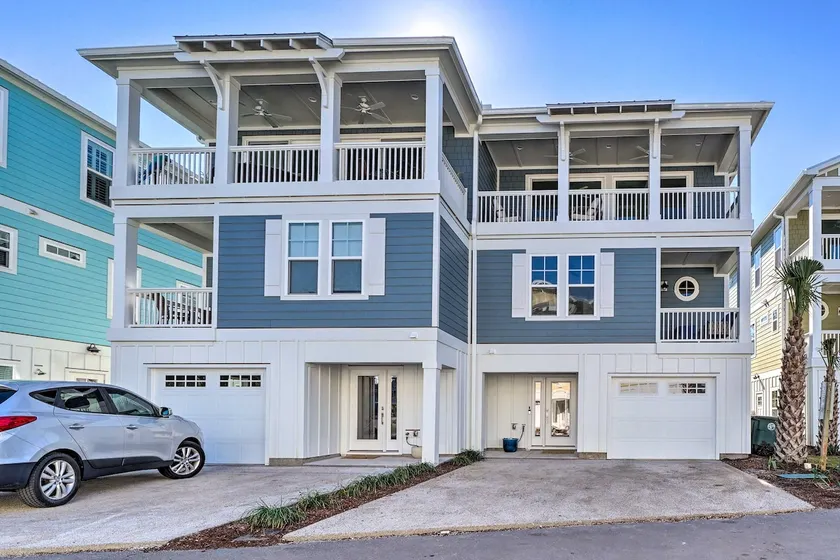 Kure Beach Townhome: Short Walk to the Beach! - Image 1