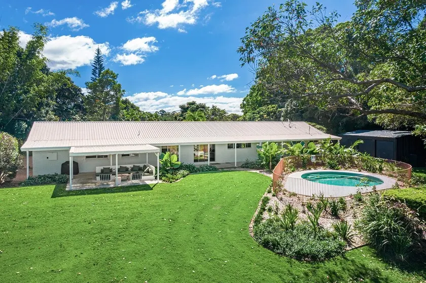 Hidden Byron - designer hinterland oasis with pool, fireplace and firepit - Image 1