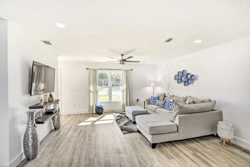 Coastal Port Charlotte Gem w/ Private Pool! - Image 1