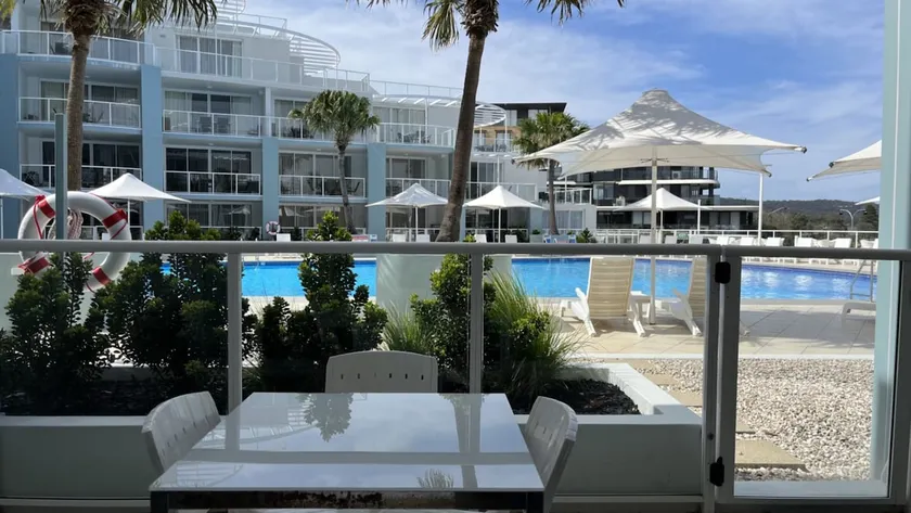 Courtyard to Pool,walk to beach,cafes & restaurant - Image 1