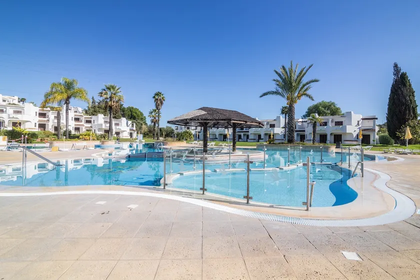 Albufeira Apartment - Image 1