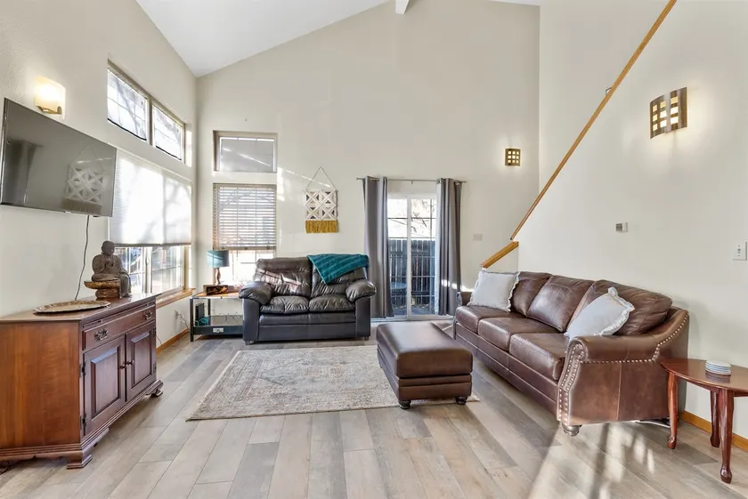 Downtown Getaway - Dog & Family Friendly! - Image 1