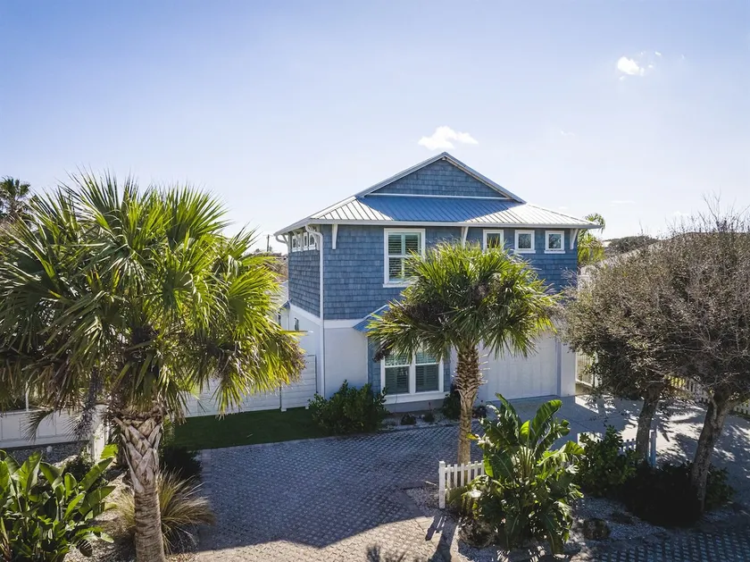 2 Masters-Heated Pool & Spa+1 min Walk to Beach - Image 1