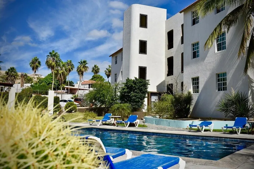 BEAUTIFUL APARTMENT WITH GOLF COURSE VIEWS 306 - Image 1