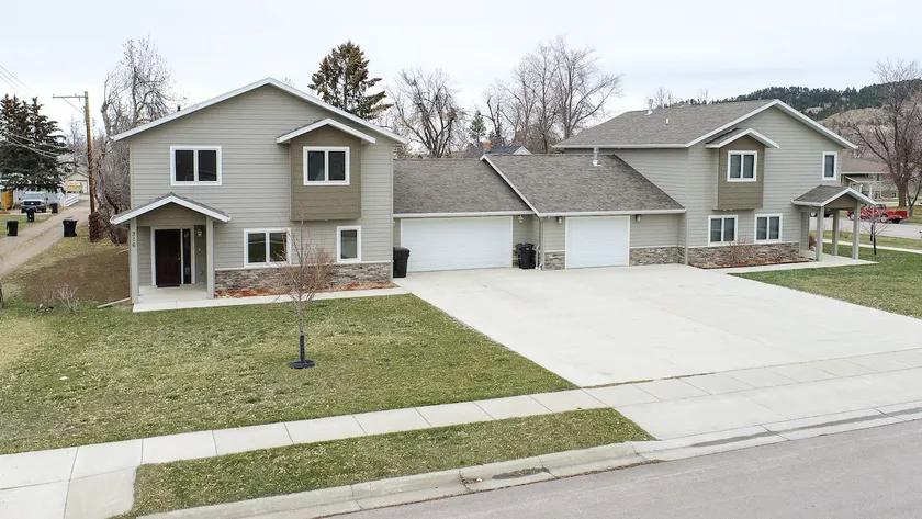 Spacious Townhome In The Heart of Spearfish - Image 1