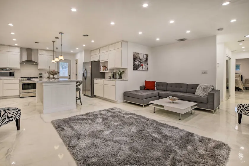 Renovated Griffith Family Home in Chicagoland Area - Image 1