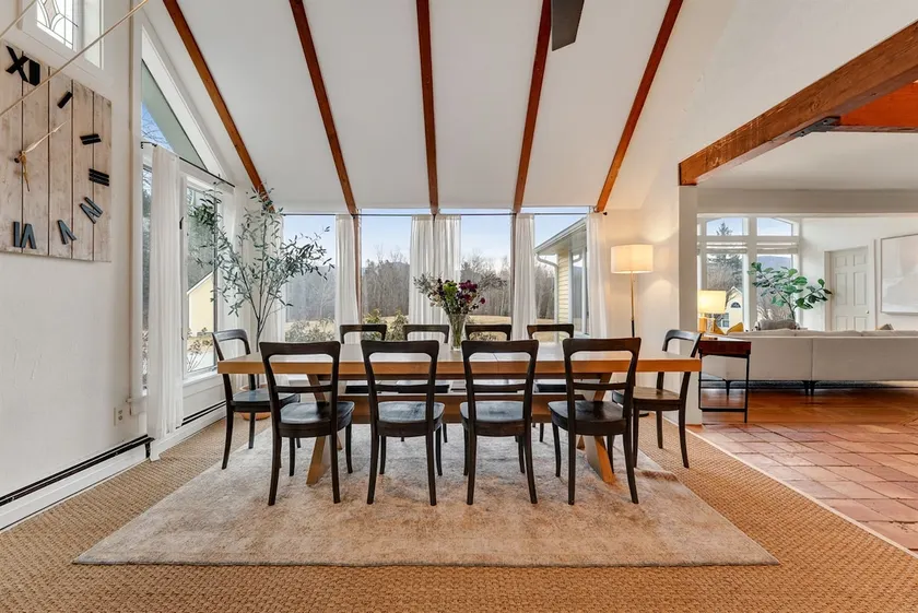 Farmhouse: 5 Bedrooms - Red Clover Inn - Image 1