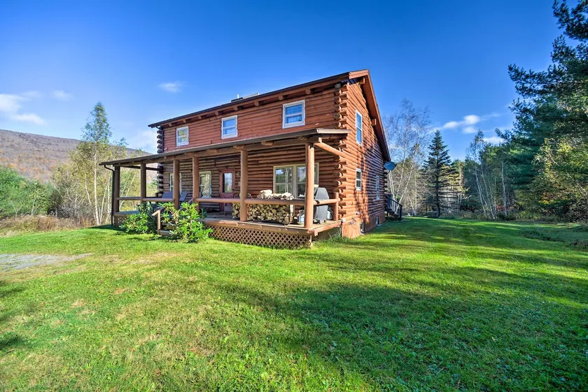 Pet-Friendly New York Cabin w/ Hot Tub & Game Room - Image 1