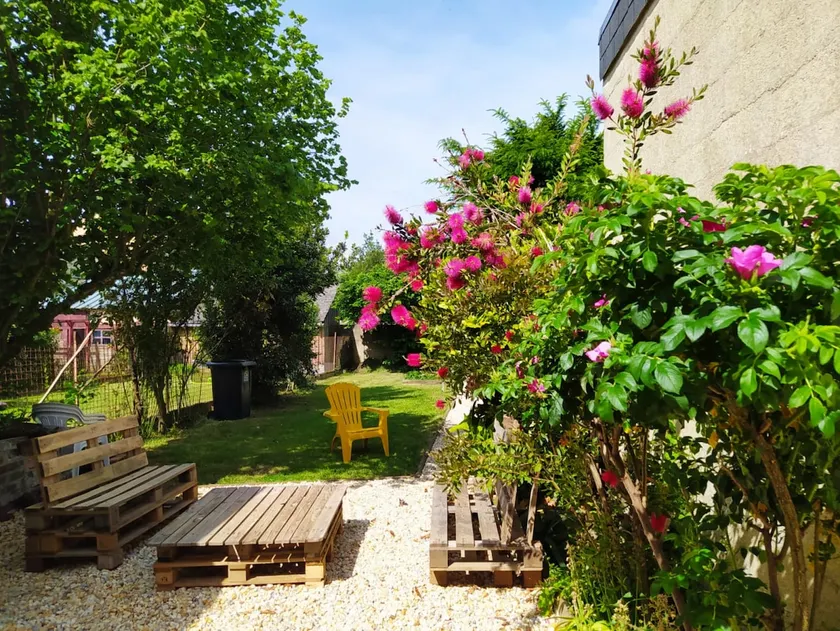 Chic & charming house, quiet with garden - Image 1