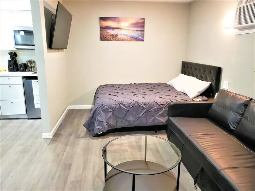 # 1, studio apartment, private kitchen / bathroom - Image 1