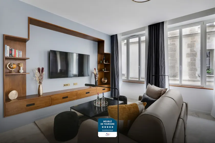 Palais Royal - Luxurious 65 m² - With services - Image 1