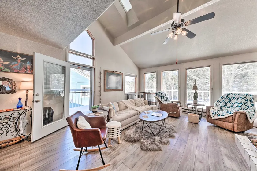 Bright Cloudcroft Condo w/ Game Room + Deck! - Image 1