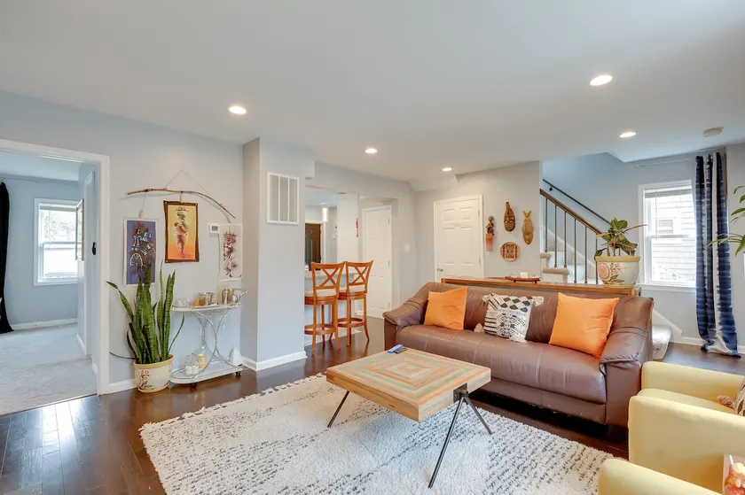 Charming Baltimore Getaway 5 Miles to Downtown - Image 1