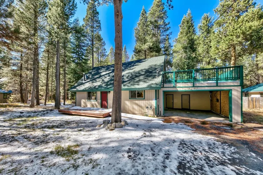 Come play in the mountains, near golf, skiing! - Image 1