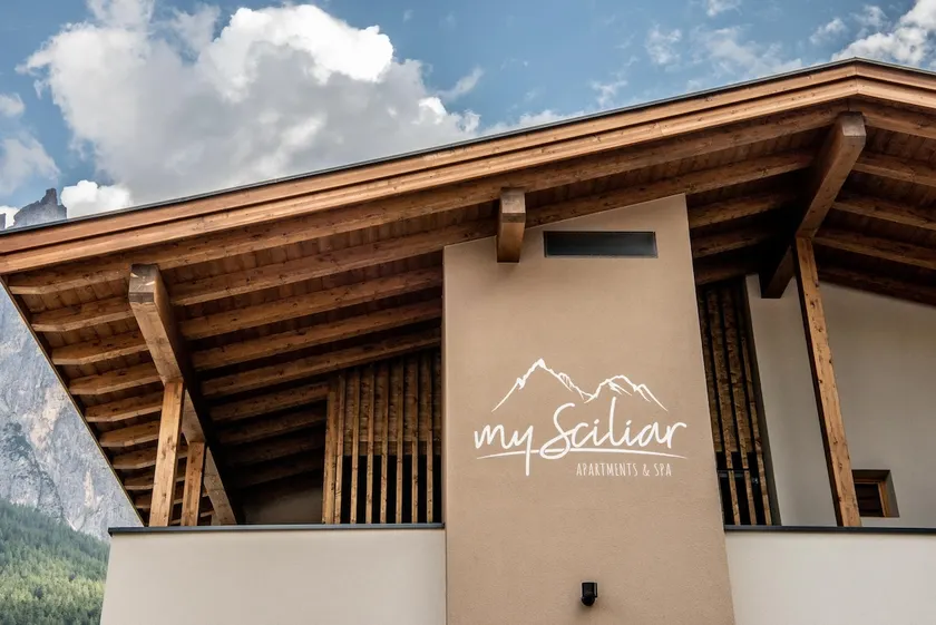 Mysciliar Apartment Sky ii - Image 1