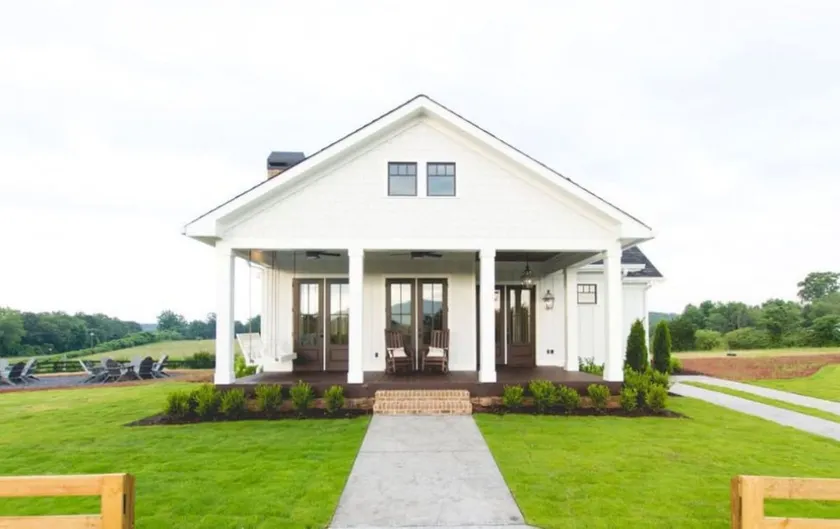 Vineyard Cottage Heart of Wine Country - Image 1