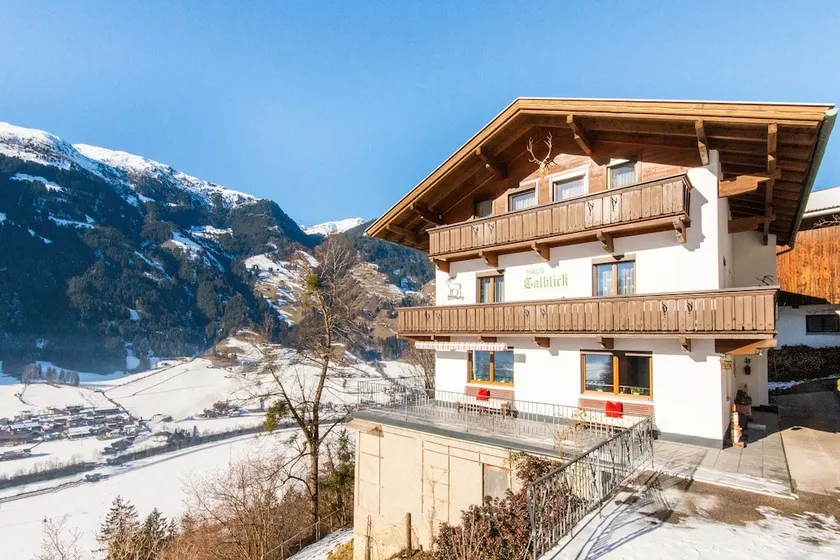 Holiday Home With Wonderful Views - Image 1