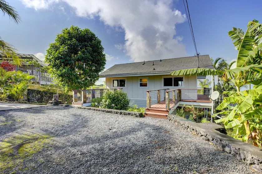 Cozy Kona Coast Apt w/ Lanai ~ 8 Miles to Beach! - Image 1