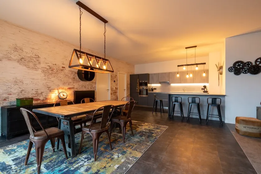 Detroit: WELCOME to this industrial-style apartment. Walking in, you'll find yourself in Charlie Chaplin's ”Modern Times” - Image 1