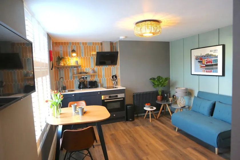 Diglis Basin Apartment - Image 1