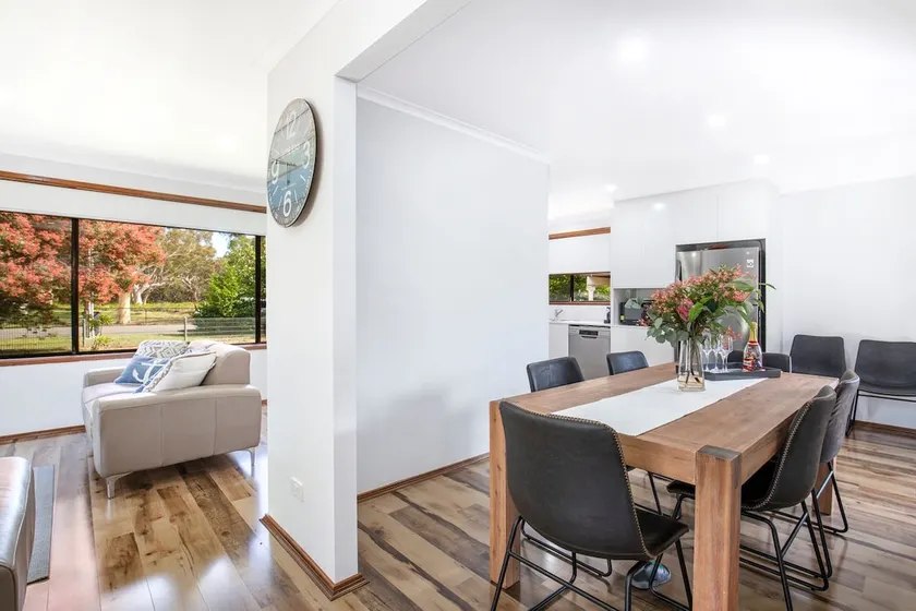 Sea and Sun Pet Friendly 4 Mins to Beach - Image 1