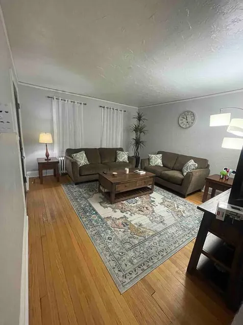 Pine Hills Stay 1 Bedroom - Image 1
