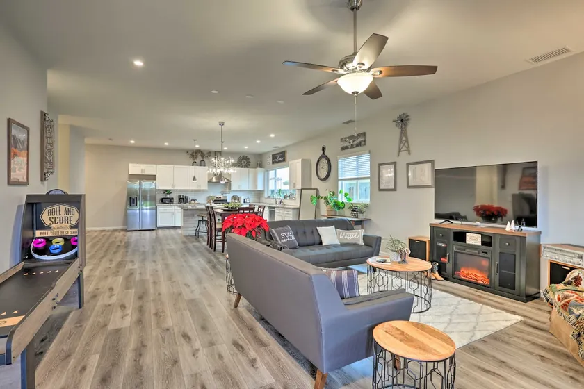 Stunning Clovis Home ~ 1 Mile to Old Town! - Image 1