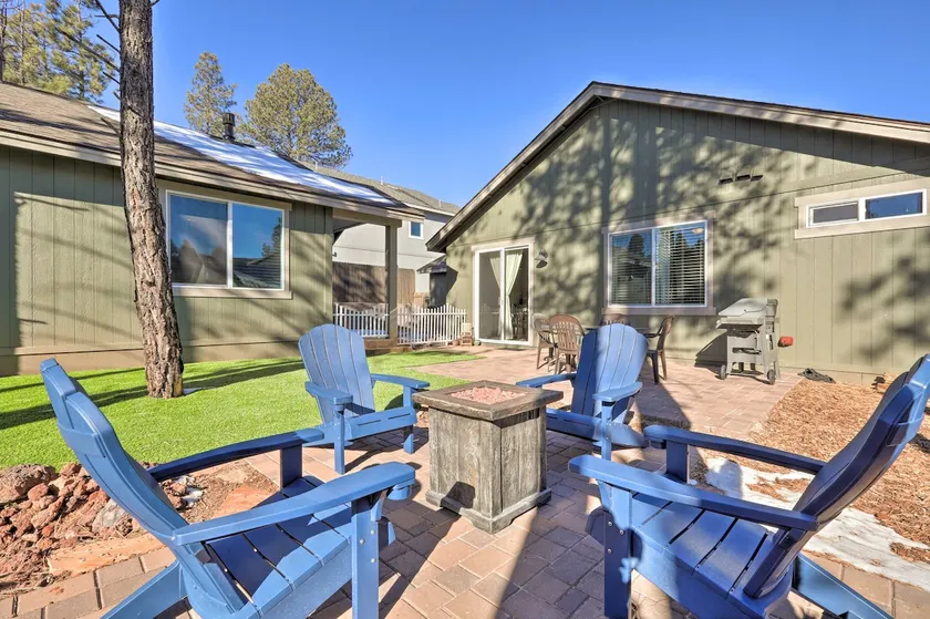 Flagstaff Family Hideaway w/ Guest House! - Image 1