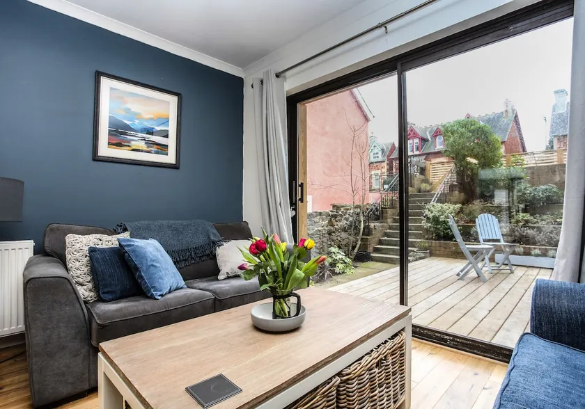 East Road Apartment - Image 1