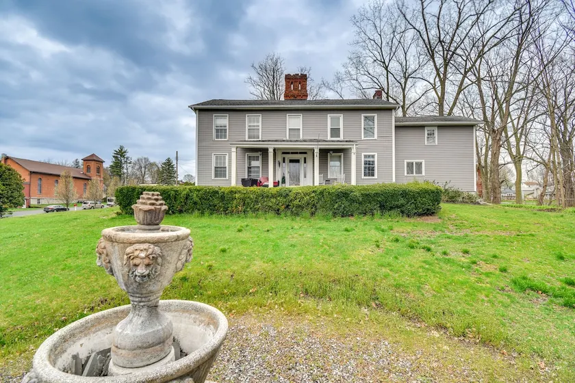 Lakefront Cayuga Retreat w/ Private Deck & Hot Tub - Image 1
