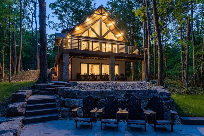 The Ravine by Calabogie Retreats - Luxury Chalet - Image 1