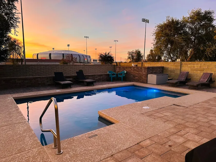 Stadium Walk, Pool & Spa Home - Image 1
