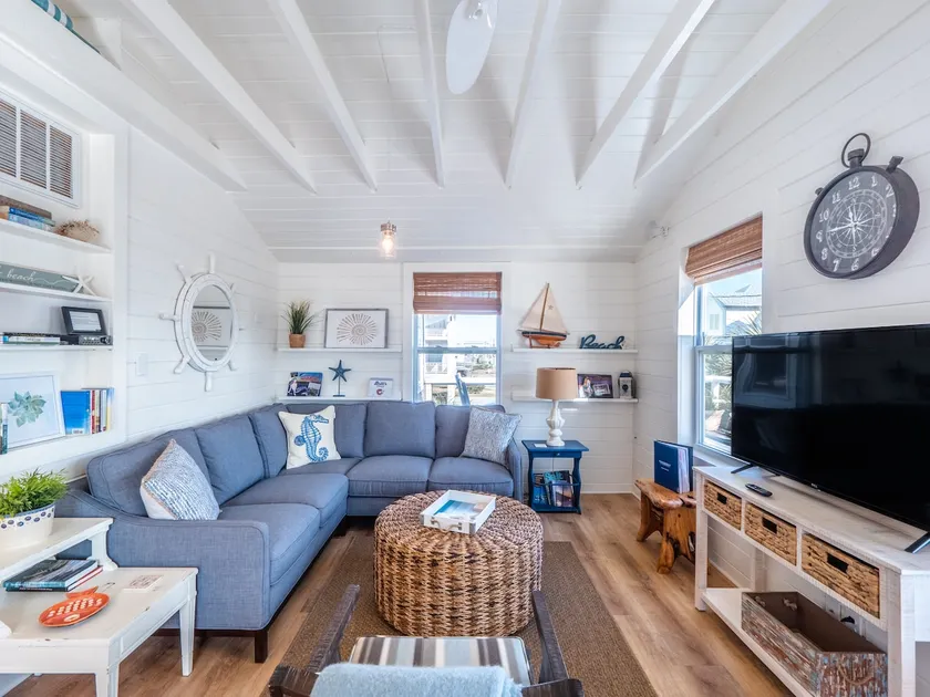 Cottage at Scotch Bonnet - Image 1