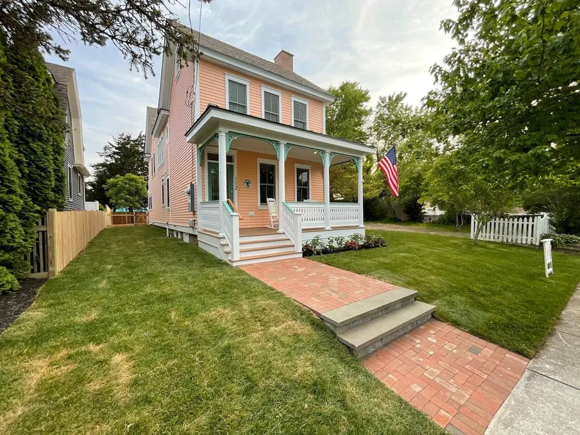 5 Bed, 4.5 bath, pool, pet friendly, all new - Image 1