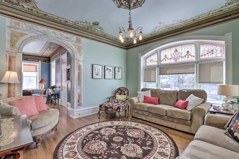 Charming Mt Pleasant Home in Historic Dtwn! - Image 1