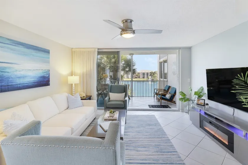 Endless Summer,Jupiter Walk to Beach & Restaurants! - Image 1