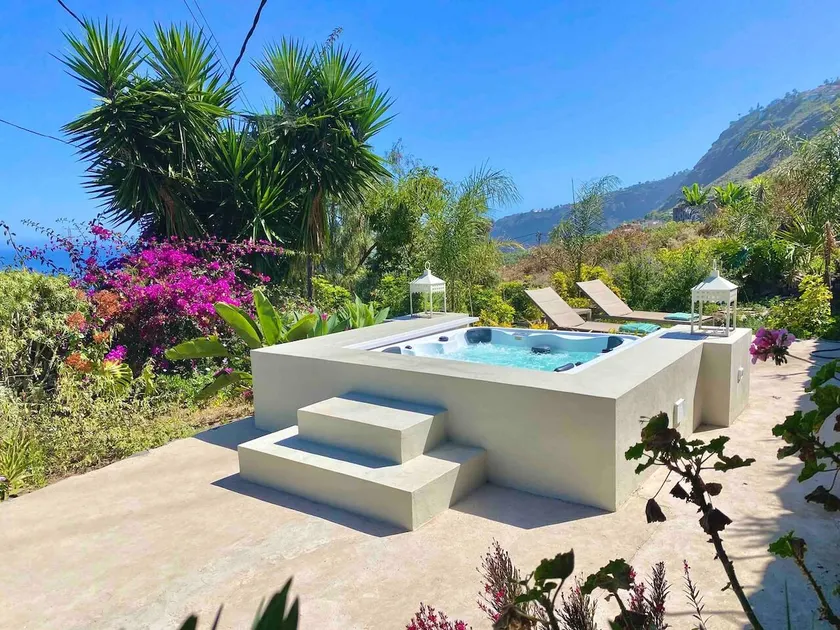 Casa Calma, Private Paradise with Sea View - Image 1