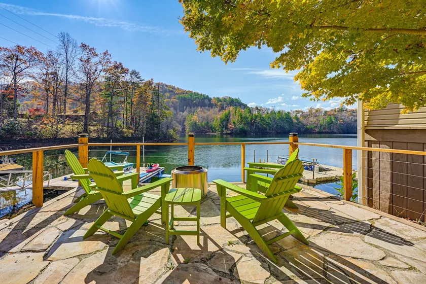 Cozy Lake Santeetlah Cottage with Dock & 3 Kayaks! - Image 1