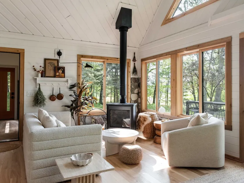 Log cabin on lake in WI woods - Hytte Ro - Image 1