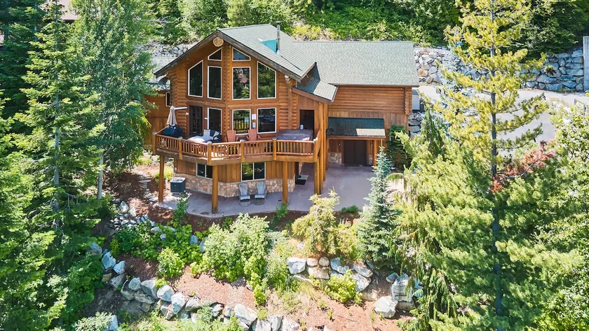 Ultimate Mountain Lodge | Hot Tub + Theater + Game - Image 1