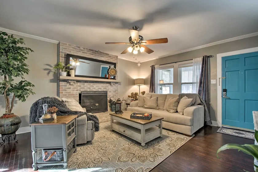 Modern Florence Getaway w/ Patio & Grill! - Image 1