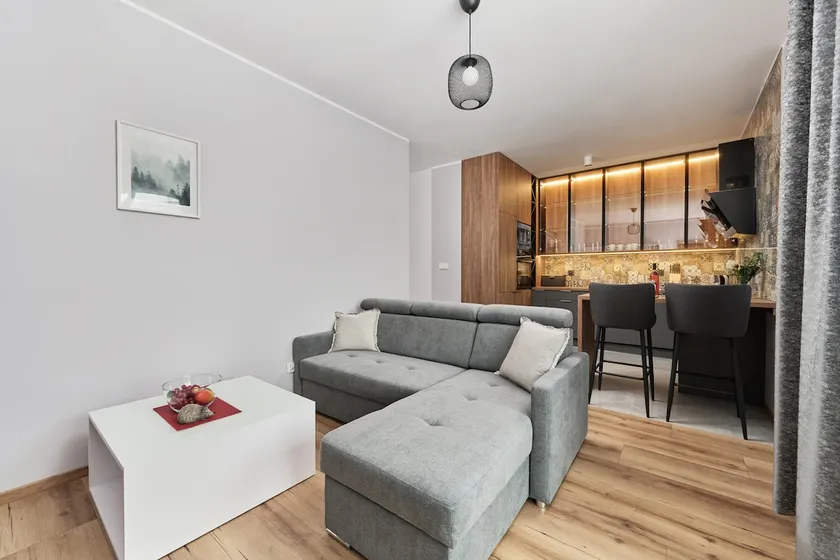 Browary Wrocławskie Modern Apartment by Noclegi Renters - Image 1