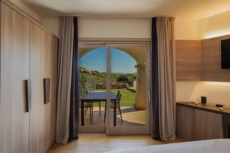 Your lovely and elegant home with garden sea view - Image 1