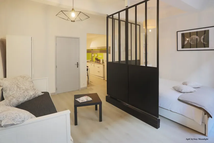 * AptCityStay Moonlight * Studio * Center * 30m² * - Image 1