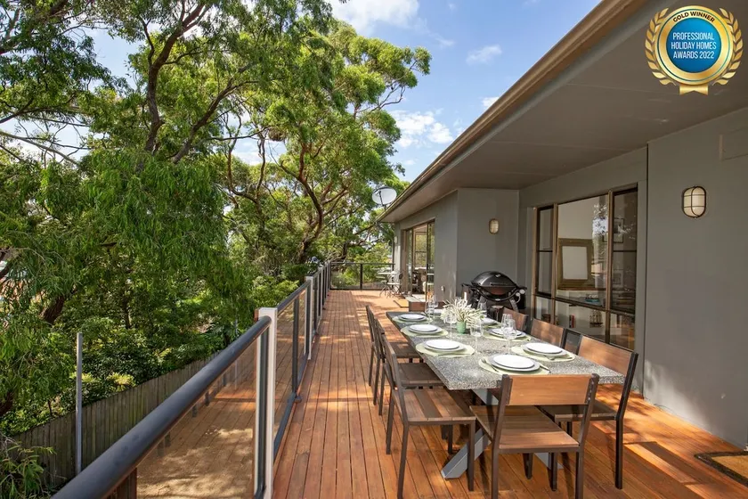 Saltbush Cottage Pet Friendly 1 Min Walk to Beach - Image 1