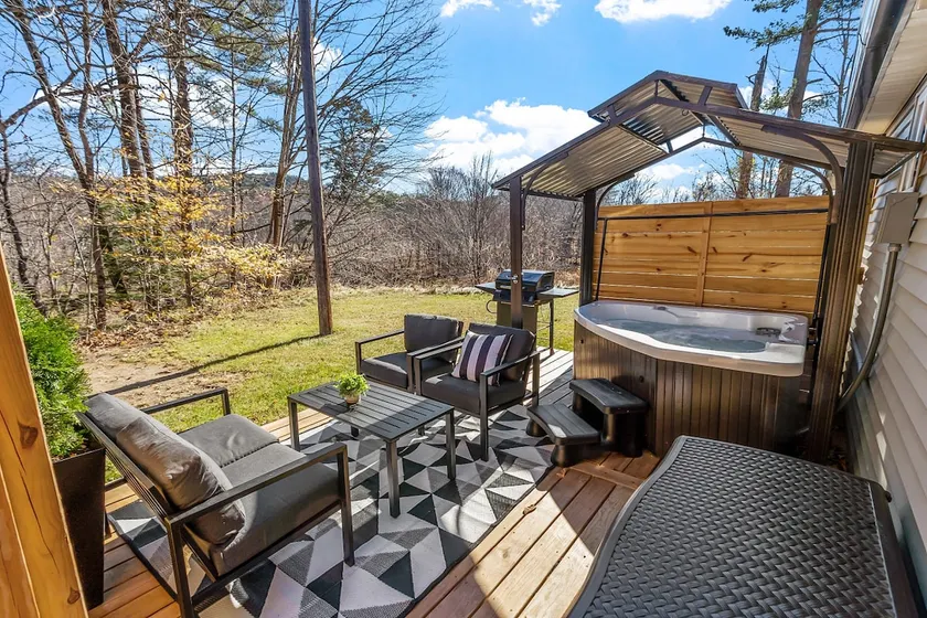 Modern Cabin W/private HOT TUB - Ski, Hike,Relax! - Image 1