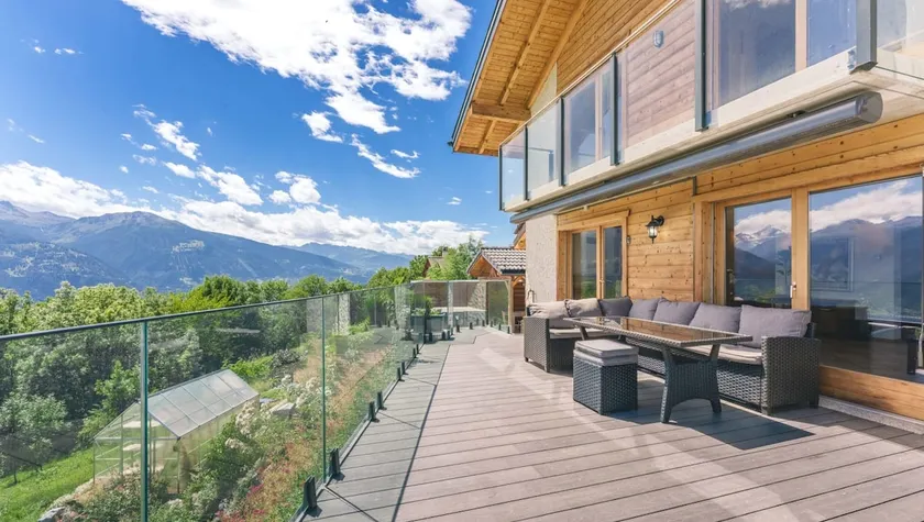 Spacious Alpine Oasis | Hot Tub, Breathtaking View - Image 1