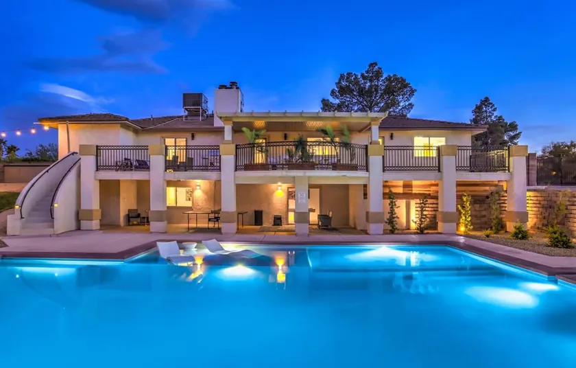 Lux Pool Villa-Spa, Sauna, Billiards, Games - Image 1