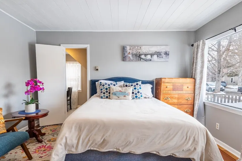 Charming French Studio Apartment - Image 1