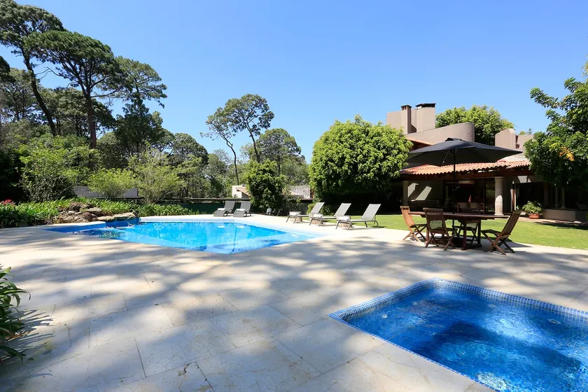 Casa Ficus, serviced Luxury Villa with pool&tennis - Image 1